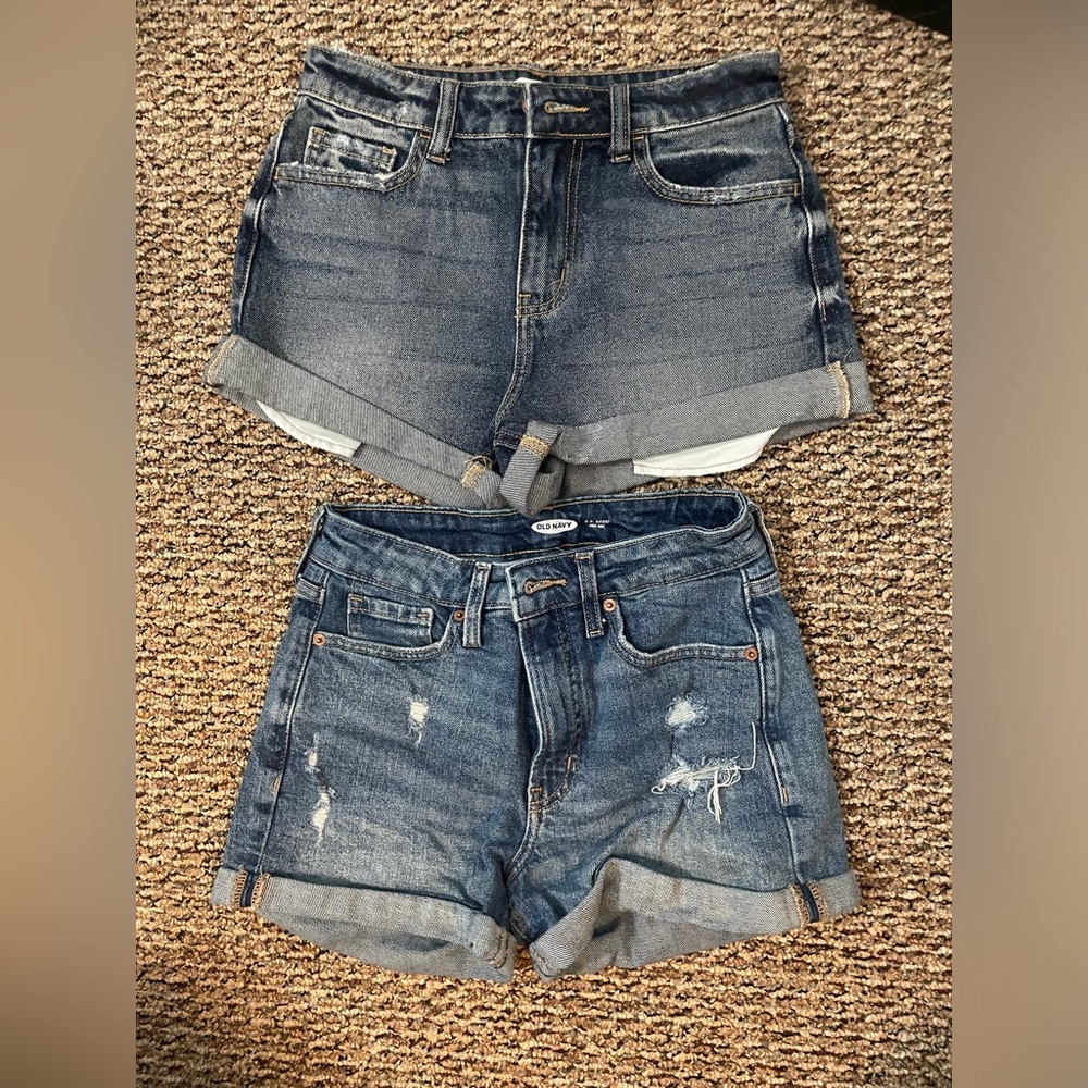 Bundle of 2 Shorts